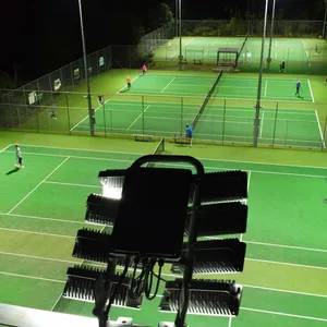 © Lumosa Ben VW - court de tennis
